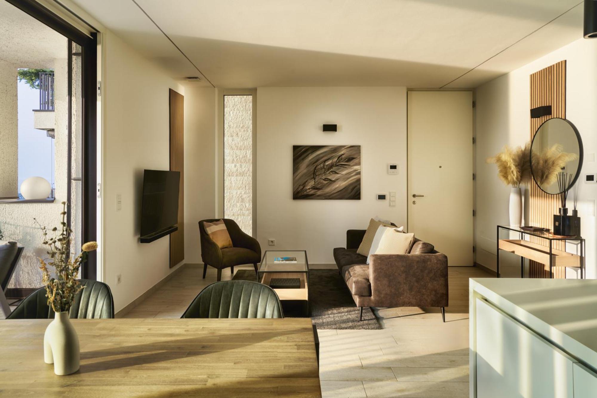 Salvatorehomes - Luxurious Dreamview Waterfront Apartment In Torri Del Benaco With Pool - Casa Azura - A 5 Star Luxury Collection At Lake Garda Exterior photo