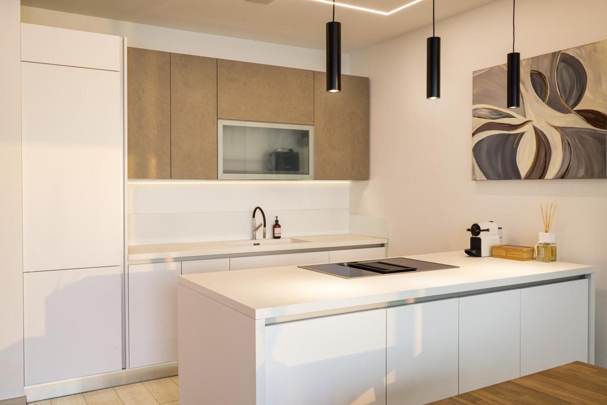 Salvatorehomes - Luxurious Dreamview Waterfront Apartment In Torri Del Benaco With Pool - Casa Azura - A 5 Star Luxury Collection At Lake Garda Exterior photo